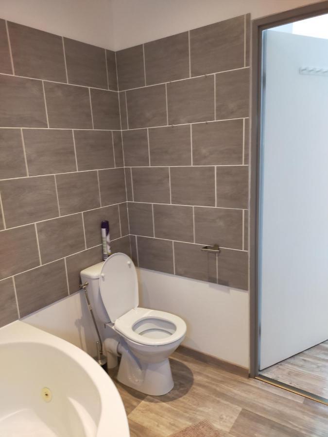 Logement Atypique Arles Exterior foto