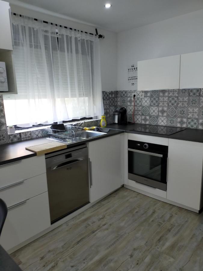 Logement Atypique Arles Exterior foto