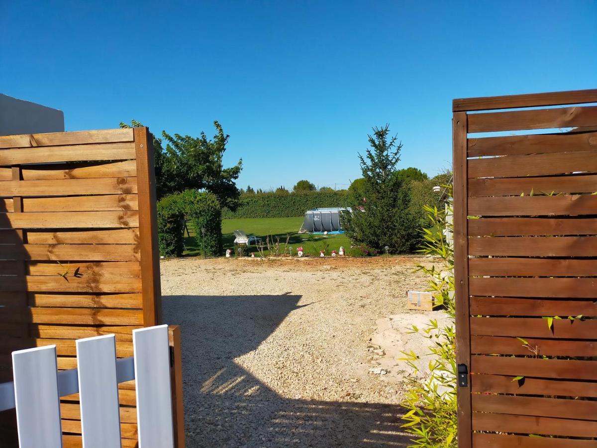Logement Atypique Arles Exterior foto